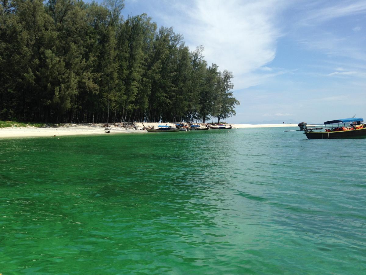 Art Garden Hotel Koh Lipe Bagian luar foto